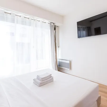 Apartment Orfila/gambetta: Magnifique 6p Paris